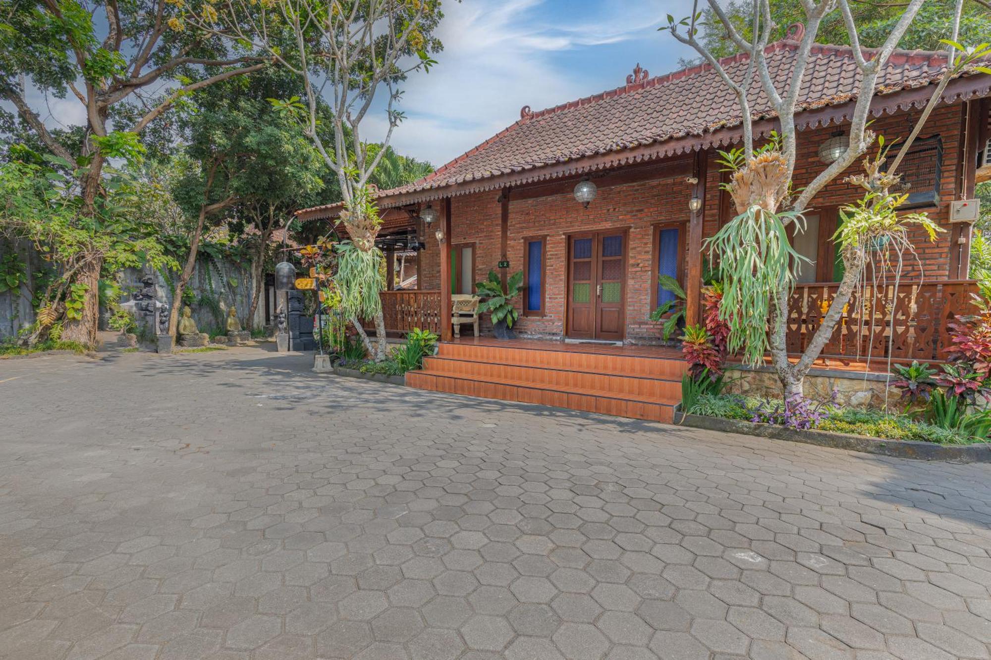 Pondok Gajah Hotel Jarakan Bagian luar foto