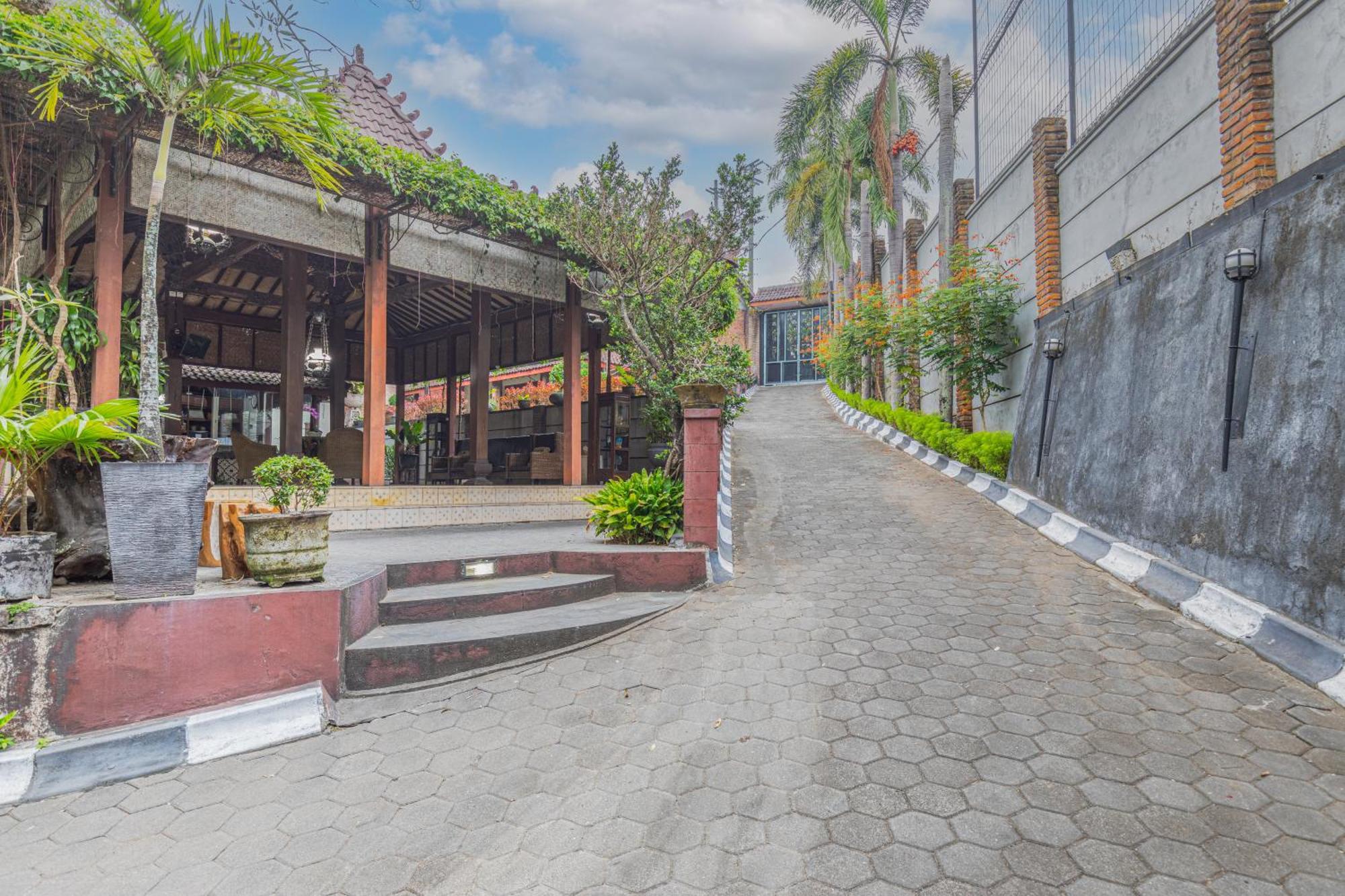 Pondok Gajah Hotel Jarakan Bagian luar foto